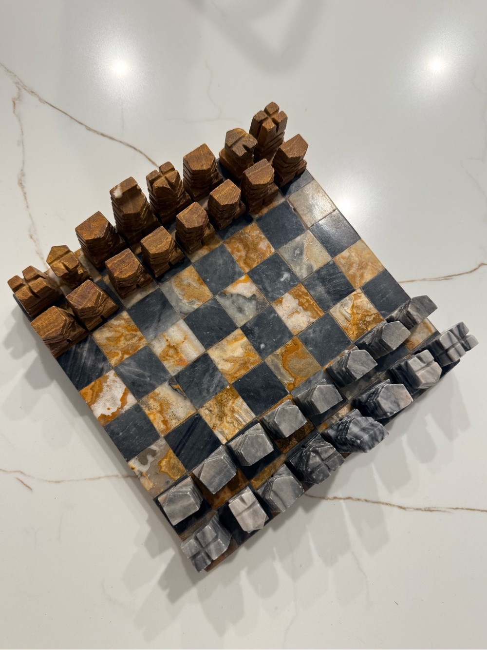 Vintage Mexican Onyx Stone Inlay Complete Chess Set - Brown & Gray